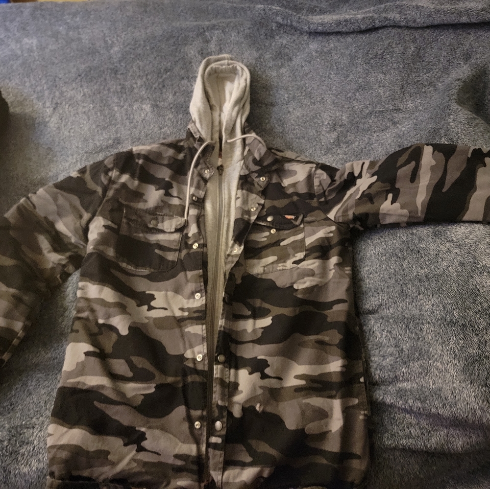 Dickies Zip-up Camo Jacket with Hood